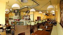 Partner Tip ligy restaurant Dubina Domažlice. Otevírací doba: Po – Čt: 11.00 – 22.00, Pá a So: 11.00 – 01.00, Ne: 11.00 – 22.00.