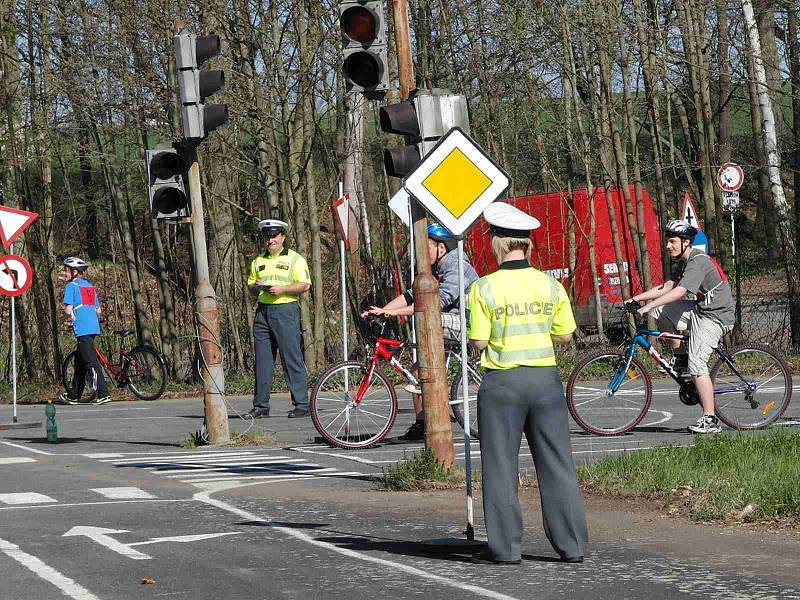 Okresní kolo dopravní soutěže mladých cyklistů.