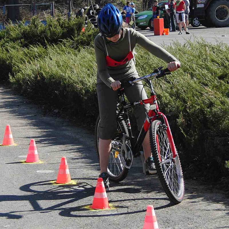 Okresní kolo dopravní soutěže mladých cyklistů.