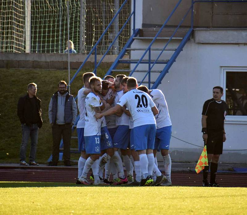 Jiskra Domažlice (bílí) - Sokol Hostouň 3:1.