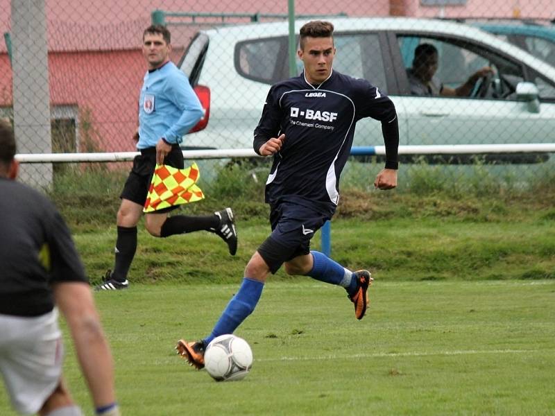 Z utkání mezi fotbalisty TJ Slavoj Koloveč A a FC Dynamo H. Týn A.