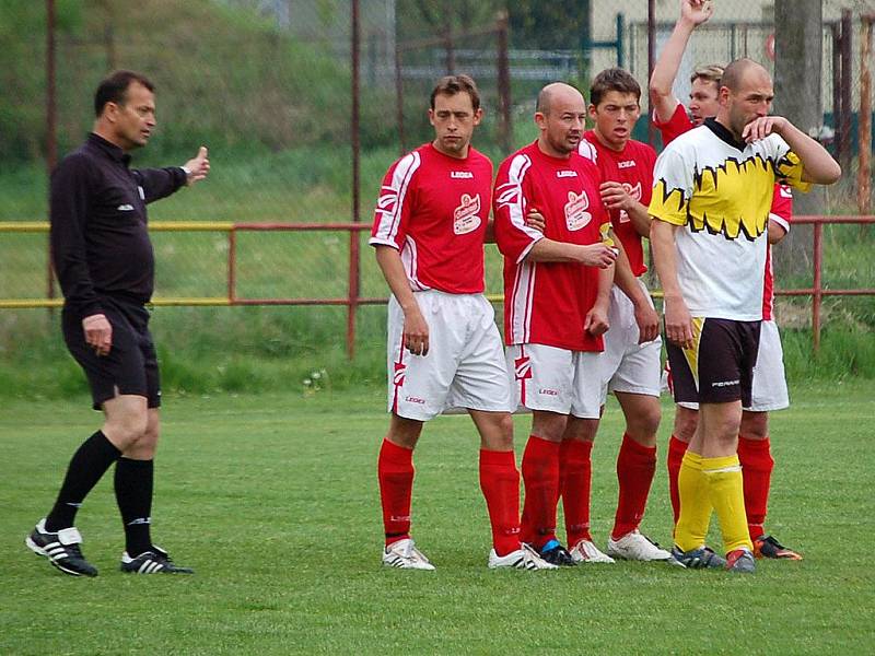 Z utkání rezervy Spartaku Klenčí se Slavojem Koloveč C.