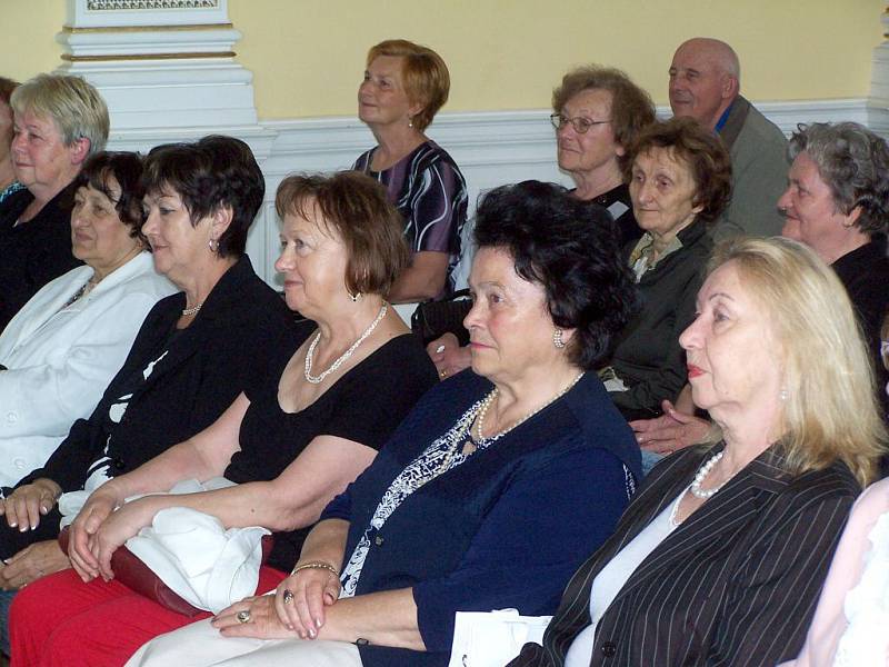 Zakončení Univerzity 3. věku na domažlické radnici.