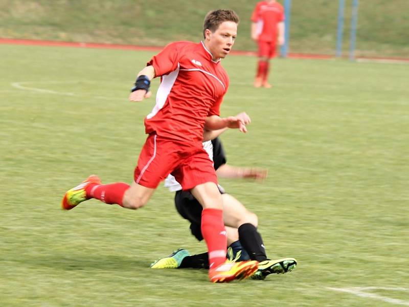 Z utkání starších dorostenců Jiskry Domažlice a FK Tachov.