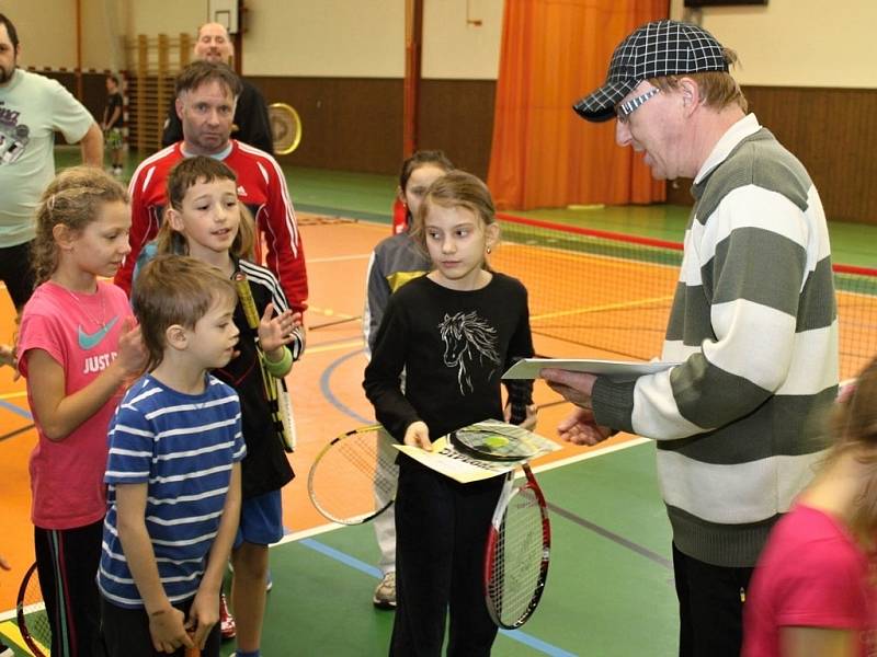 Zimní tenisový turnaj pro děti ve Kdyni.