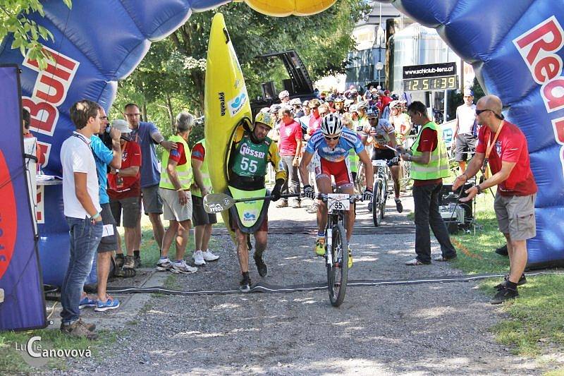 Štafetový závod Dolomitenmann 2012.