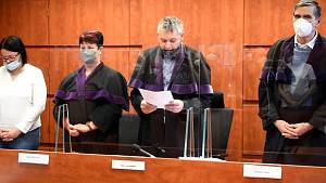 Vynesení rozsudku nad Jaroslavem Krotkým u domažlického okresního soudu.