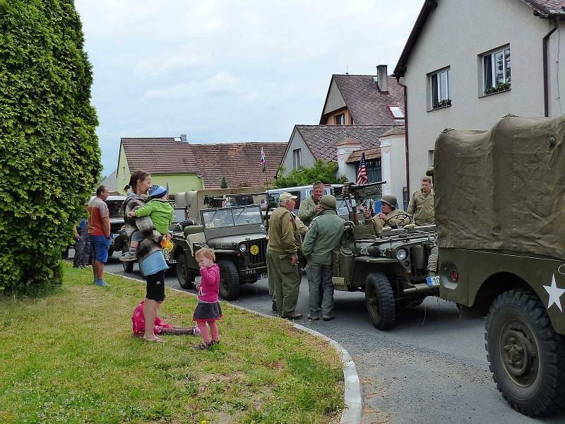 V Tlumačově uctili památku Václava Pejsara u příležitosti letošního 70. výročí jeho úmrtí.