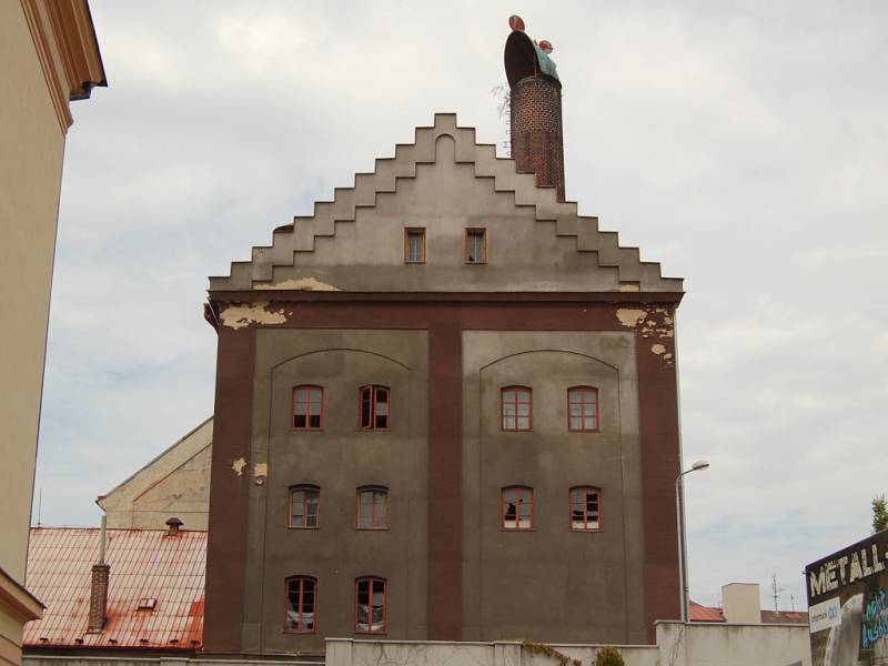 V první etapě přestavby domažlického pivovaru bude zrekonstruován tzv. Hvozd.