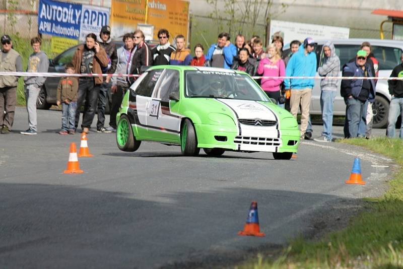 Koráb u Kdyně sobota 10. května 2014 - Mistrovství ČR v automobilovém slalomu do vrchu. 