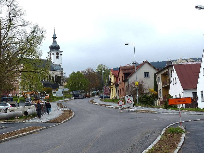 V Klenčí rekonstrukce průtahu stále pokračuje.