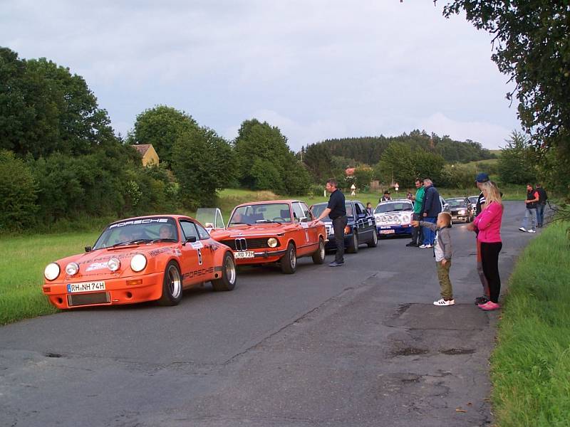 Domažlickem projížděli účastníci ADAC Bayerwald-Rallye Classic.