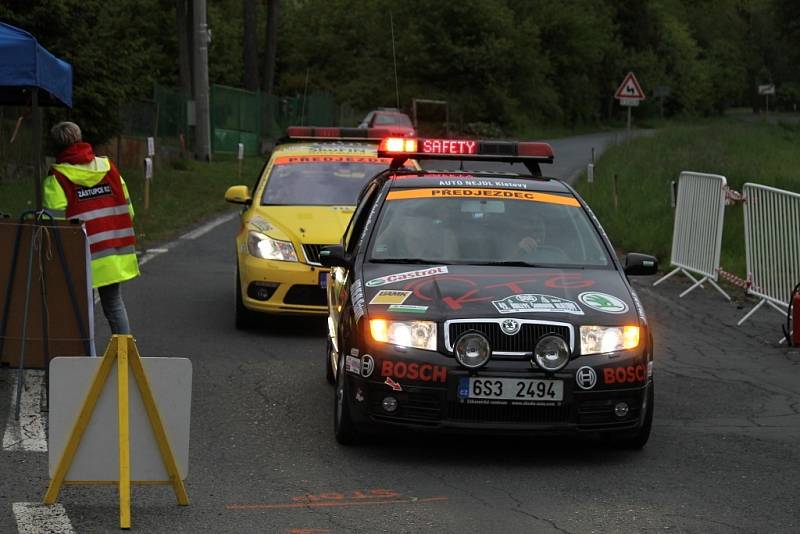 Historic Vltava Rallye 2014. ´Historici´ na Hájovně u Kdyně. 