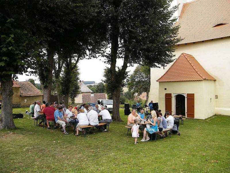 Varhany a pouť v Bukovci.