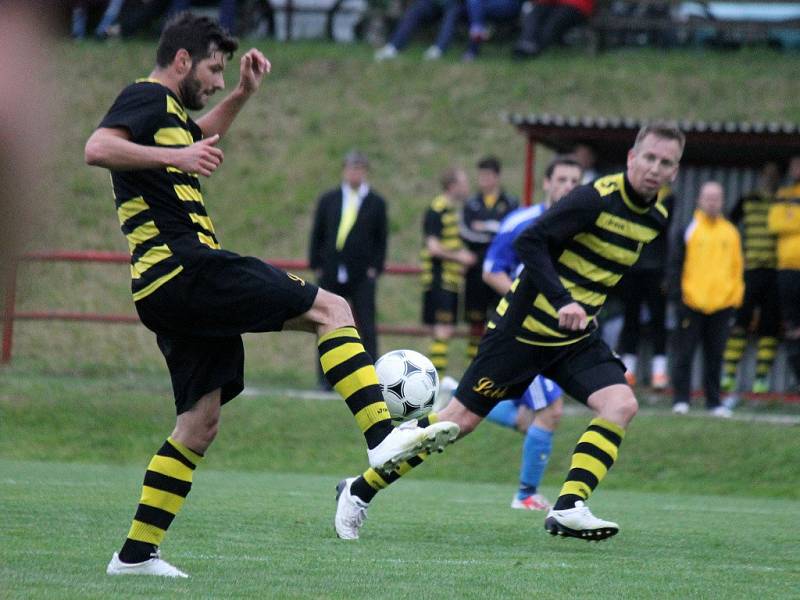 Stadion v Hrádku u Rokycan hostil finále Poháru PKFS mezi Chotíkovem a rezervou Domažlic.