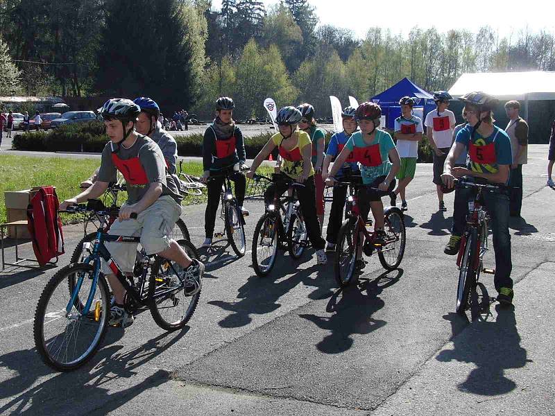 Okresní kolo dopravní soutěže mladých cyklistů.