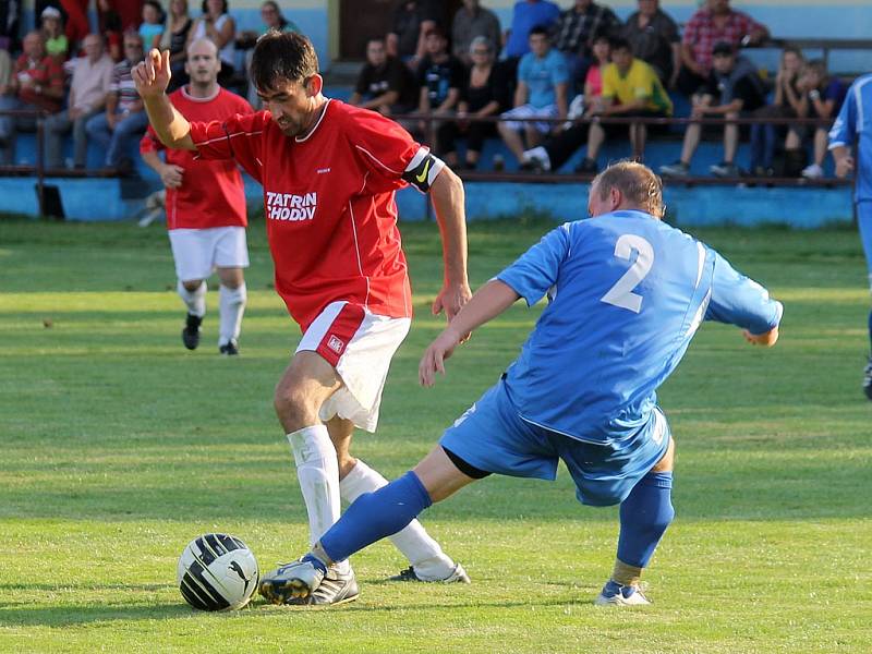 Ve šlágru úvodního kola okresního přeboru se v Chodově utkali fotbalisté domácího Tatranu se soupeřem ze ZD Meclov. 