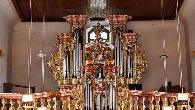Varhany v kostele sv. Mikuláše ve Kdyni