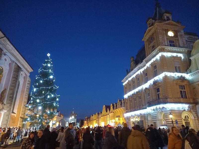 Rozsvícení vánočního stromu v Domažlicích a ve Kdyni.