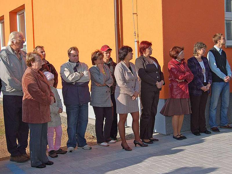Mrákovská škola uspořádala na oslavu modernizace Den otevřených dveří.