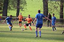 Sokol Zahořany (v modrém) - Sokol Blížejov (v oranžovém) 3:0 (1:0).