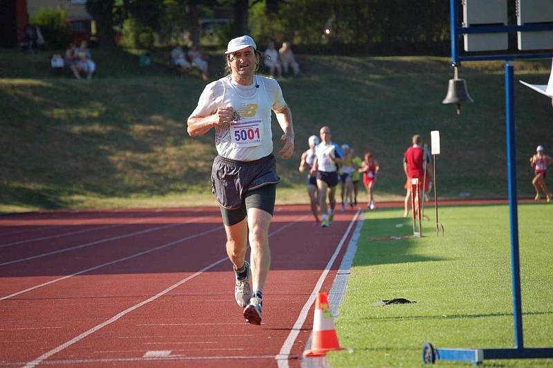 Zátopkův zlatý týden odstartoval závodem v běhu na deset kilometrů v Domažlicích.