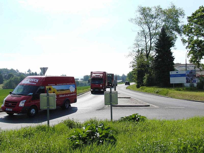 Sledovali jsme v regionu silnice a protestní jízdu zemědělců.