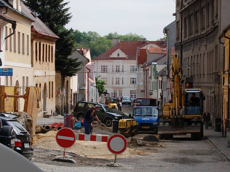 Stavební práce, Vodní ulice, 10. května 2012