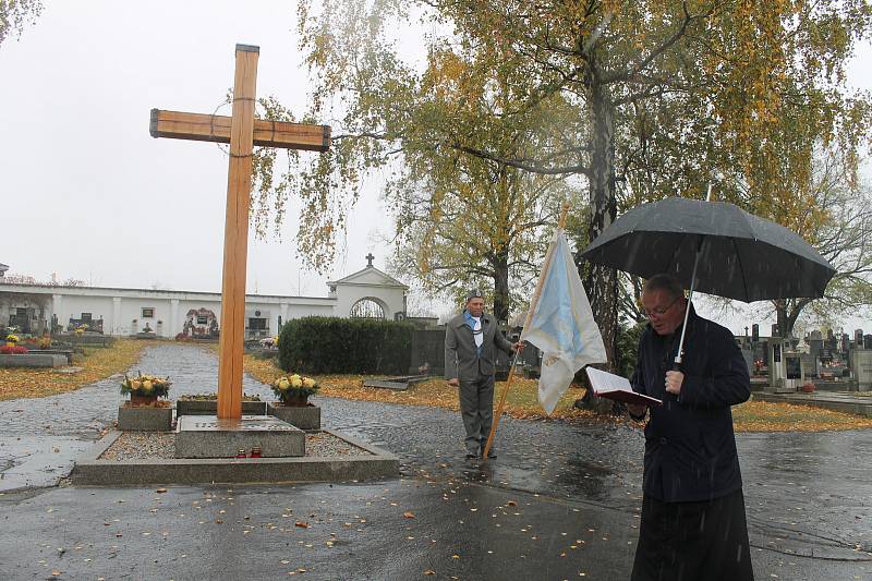 Z oslav republiky v Domažlicích, Kdyni, Holýšově, Staněticích a Hlohové.