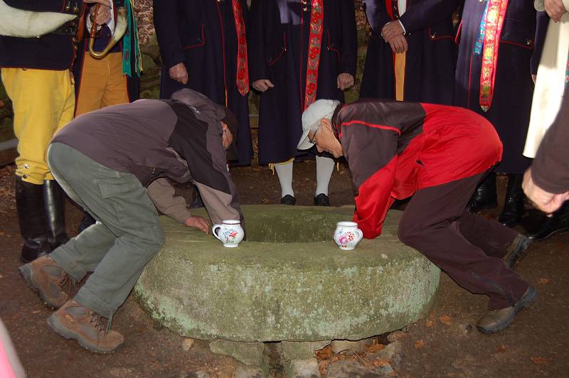 Zamykání České studánky.