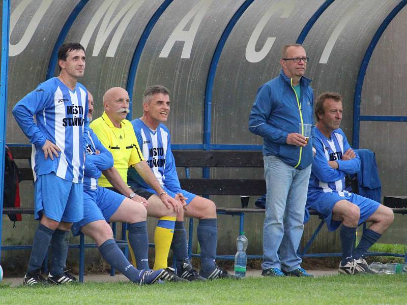 Fotbal ve Staňkově slavil 90. let existence. V rámci oslav se tamní stará garda utkala s Amforou.