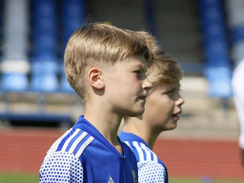 Fotbalisté z domažlické Jiskry si ve středu zahráli přátelský zápas se žáky FK Hodonín.