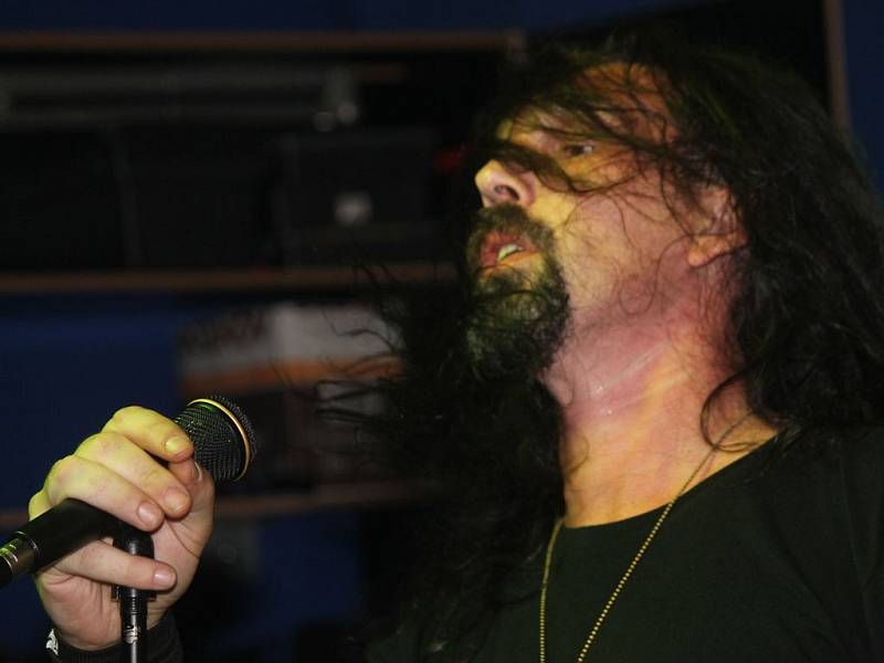 V domažlickém klubu Death Magnetic se křtilo debutové CD kdyňské kapely Abyss.
