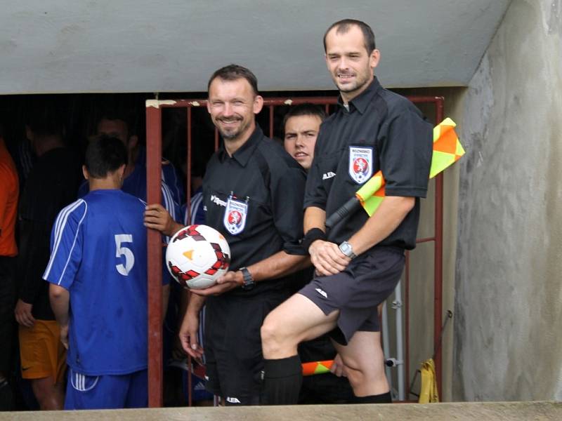 Pouťový zápas fotbalistů Sokola Postřekov a SG Sparta Praha.