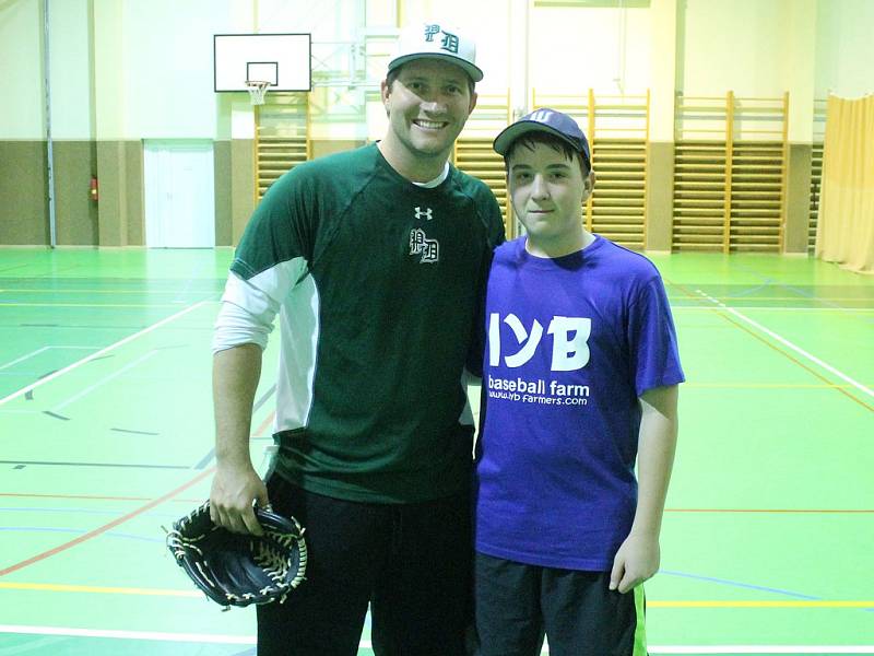 Zimní baseballový kemp v Domažlicích a Adam Warren - aktivní profesionální hráč NY Yankees.