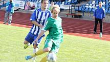 Z utkání třetiligové Jiskry Domažlice s 1. FC Karlovy Vary.