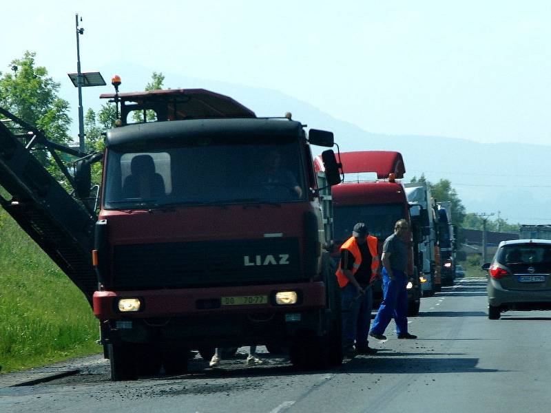 Sledovali jsme v regionu silnice a protestní jízdu zemědělců.