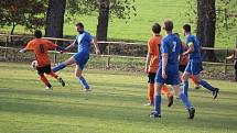 Sokol Zahořany (v modrém) - Sokol Blížejov (v oranžovém) 3:0 (1:0).