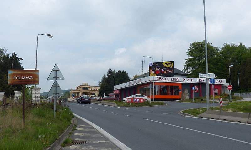 Hraniční přechod Folmava-Schafberg dnes a před vstupem do EU.