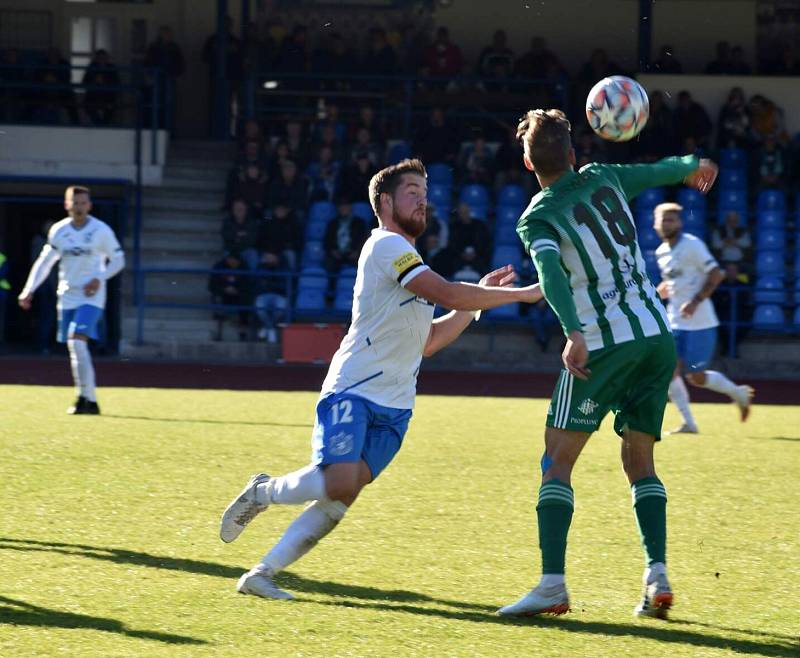 Jiskra Domažlice (bílí) - Sokol Hostouň 3:1.