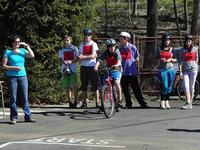 Okresní kolo dopravní soutěže mladých cyklistů.