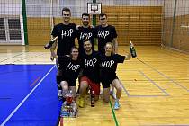 21. ročník tradičního turnaje smíšených družstev ovládl v Klatovech tým Hop (na snímku).