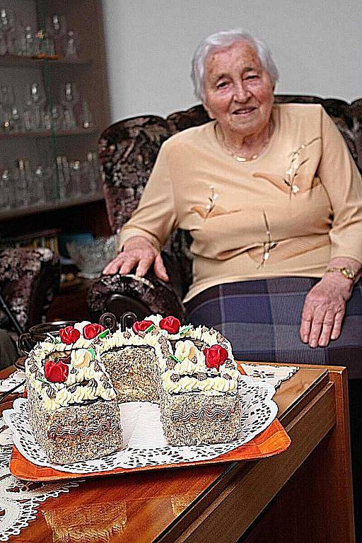 Ludmila Hollarová, občanka Chodova, oslavila úctyhodné devadesátiny.
