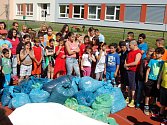 Patnáctileté výročí partnerské spolupráce oslavili ZŠ praktická Domažlice a Schule am Regenbogen Cham záslužnou charitativní akcí.