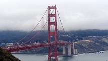 Golden Gate je visutý most ve státě Kalifornie.