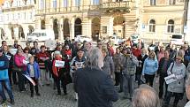 Demonstrace se uskutečnila v pondělí na náměstí Míru.