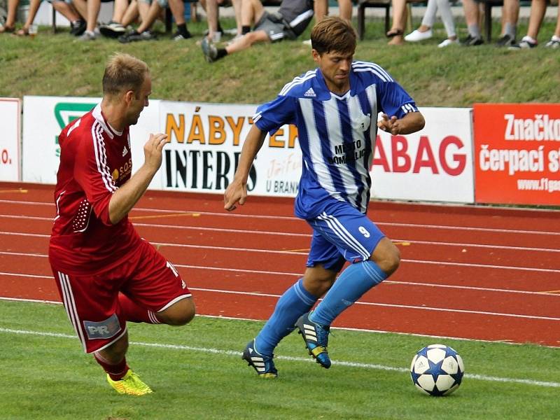 1. kolo ČFL: Jiskra Domažlice A - Slavoj Vyšehrad 2:0 (1:0).