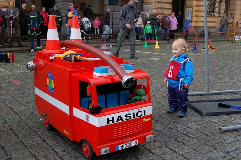 Z festivalu přípravek mladých hasičů v Domažlicích.