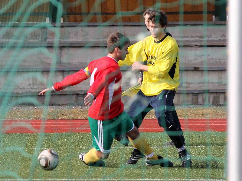 Z turnajového utkání Dynama HT A s Jiskrou Domažlice B.