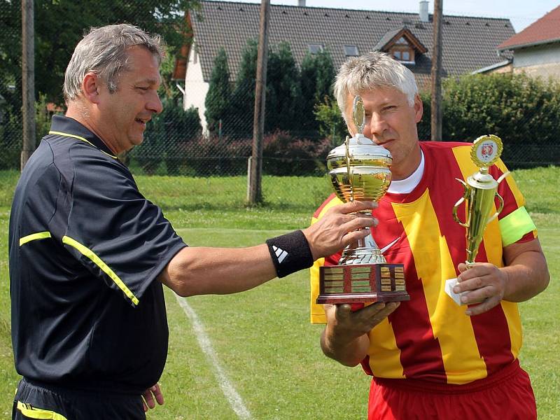 Z finále nadstavbové části Okresní futsalové ligy mezi FC Mnichov 2001 a Ajax Staňkov B. 